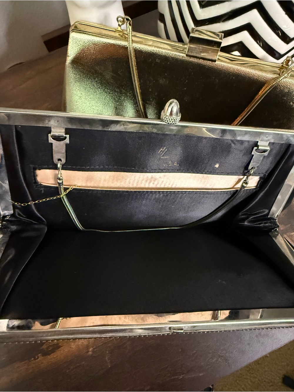 Vintage Clutch Bundle - Picture 4 of 4